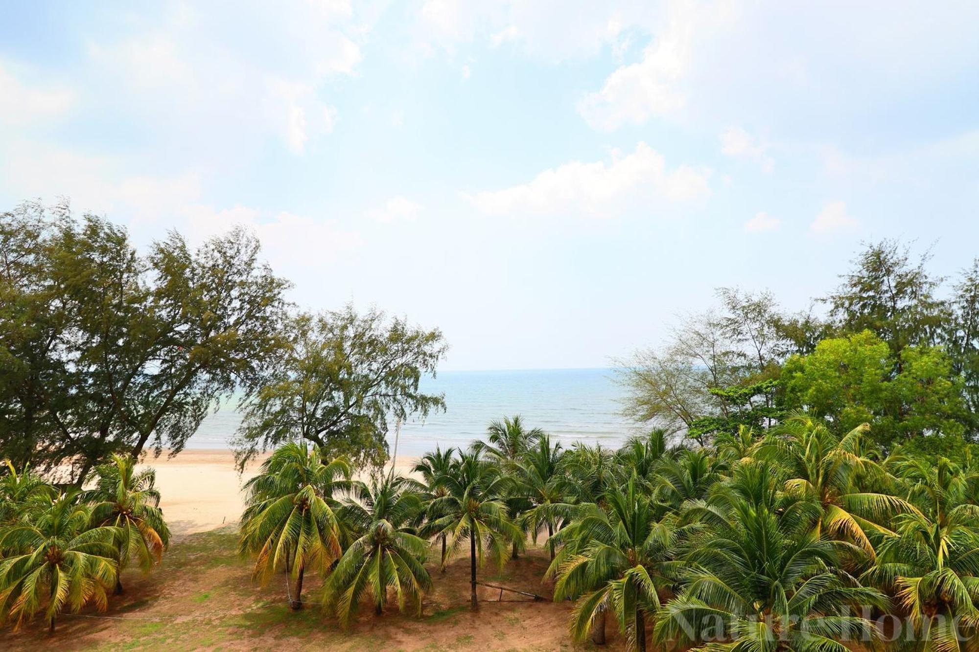 Nature Home 2 - Swiss Garden Resort Residences Beachfront Villa Kuantan Ngoại thất bức ảnh